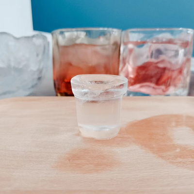 Une expérience de production de glace de 28 kg en 24 heures avec une machine de glace à cristaux 220V LZ-60