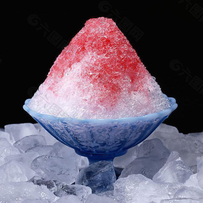 Broyage de glace avec une machine à glace hawaienne à 8 kg/min